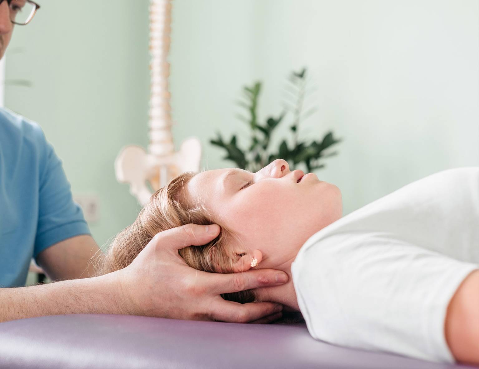 Was Ist Eine Craniosacrale Therapie www.physiotherapie-lohmuehle.de